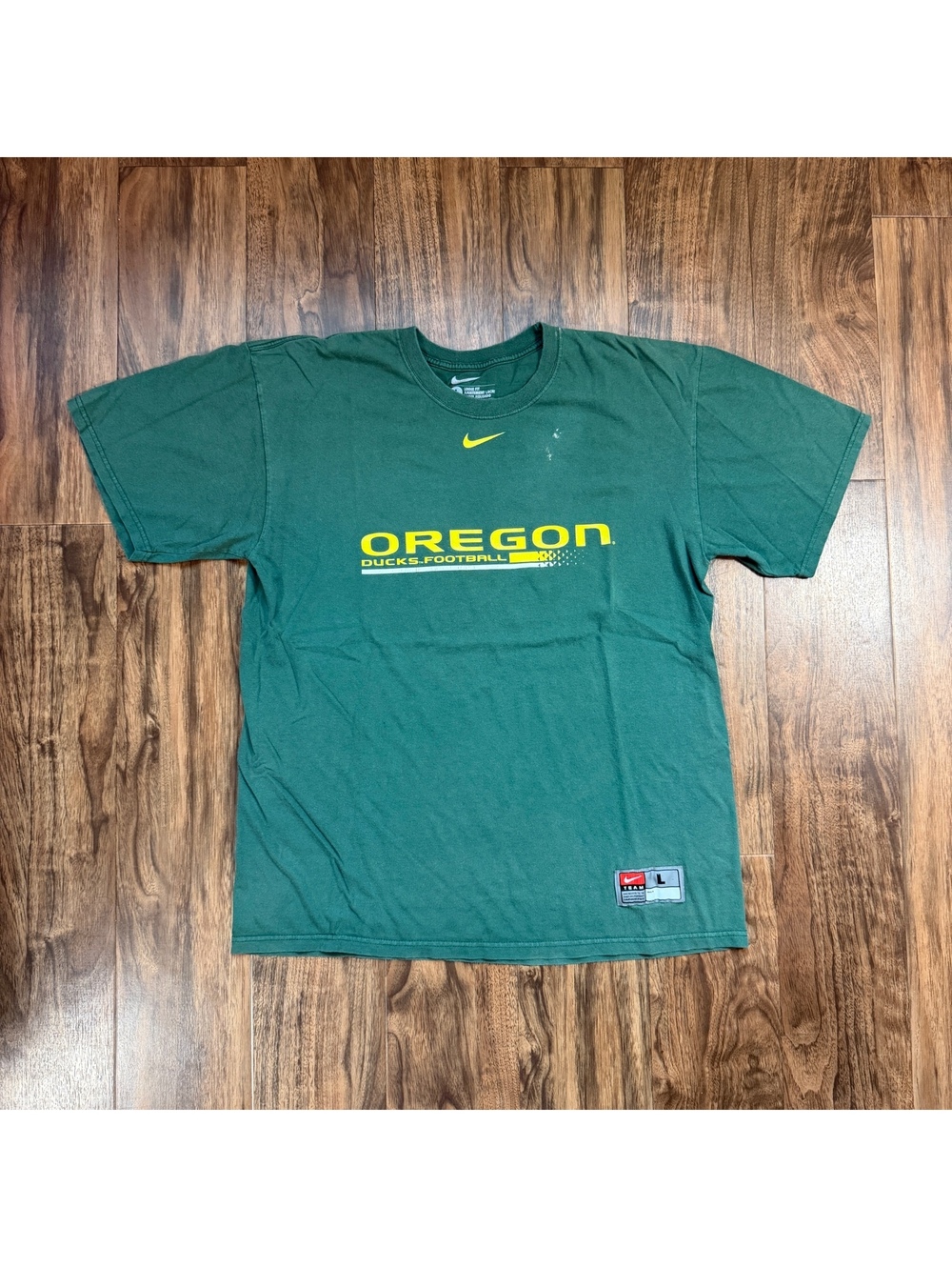 Nike Oregon Ducks Football Center Swoosh Shirt Large Green Vintage College NCAA